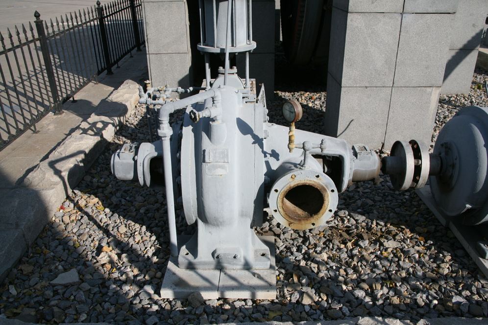 日本水泵1.JPG